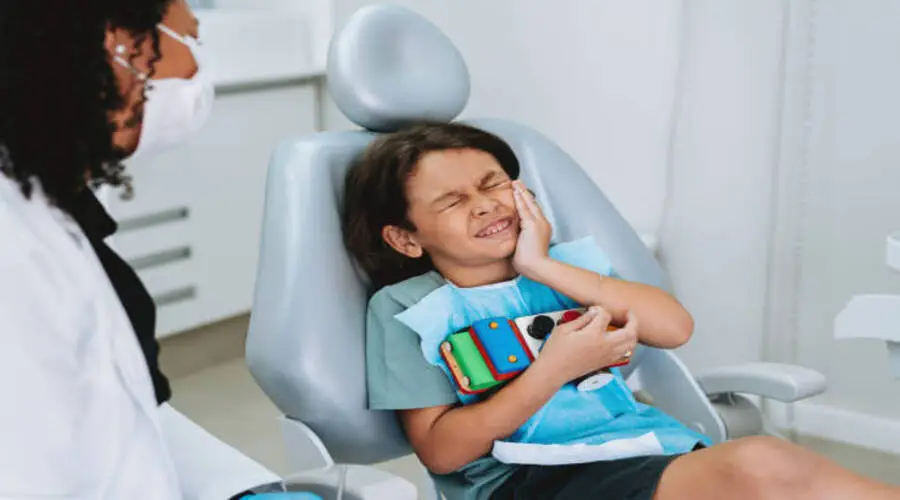 أسباب حدوث ألم مستمر بعد حشو الضرس العادي