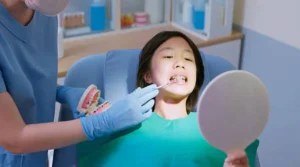 Read more about the article ألم تقويم الأسنان عند الأكل: الأسباب والحلول